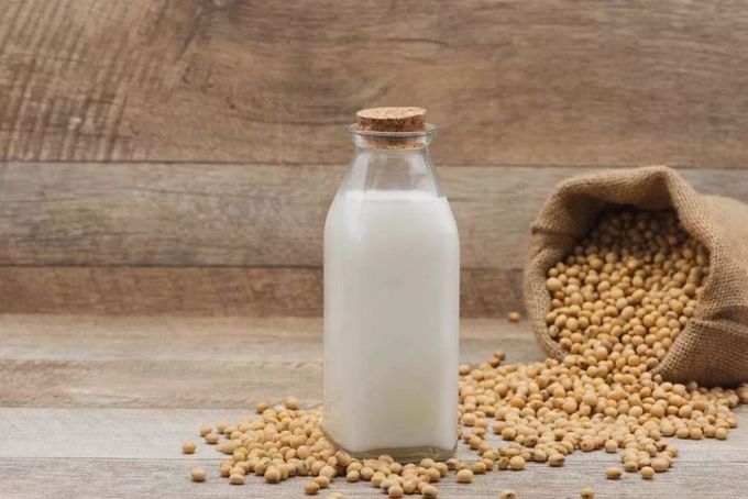 Proveedores de los añadidos: Polvo blanco del monoestearato SP60 del sorbitán para los aceites y las grasas 1