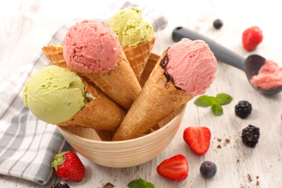 Los estabilizadores de los emulsores del helado forman el monoestearato E471 de la glicerina de la fábrica de la retención