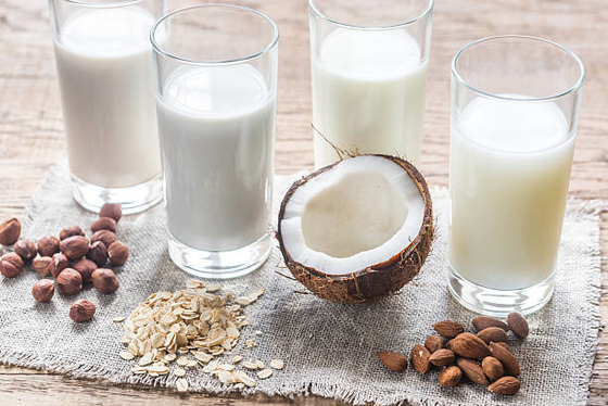 Monoglicérido destilado blanco con certificación GMP / Kosher / Halal