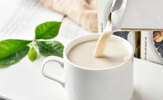 Monoestearato dispersible 31566-31-1 de la glicerina del agua de la categoría alimenticia