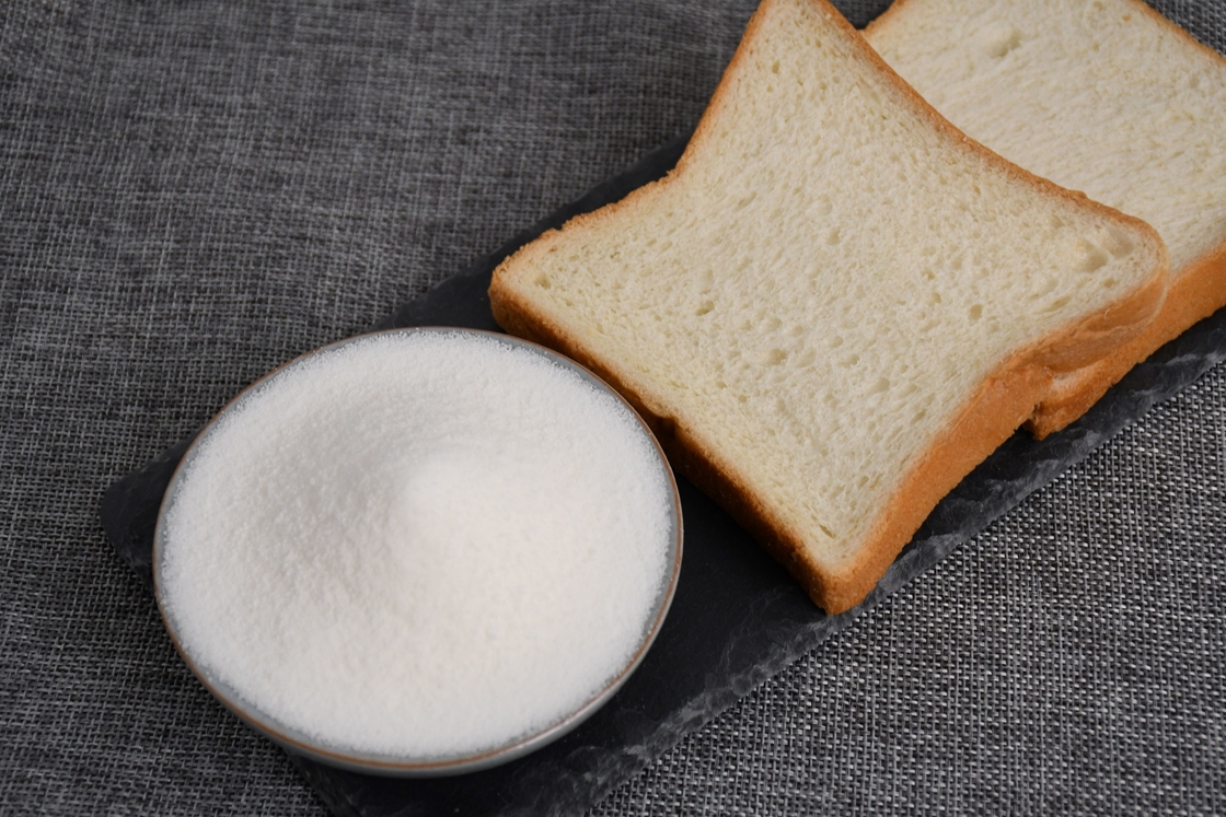 Monoglicérido destilado de categoría alimenticia de alta calidad (DMG90) - elemento espumoso versátil para los placeres de la panadería